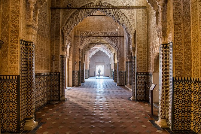 Alhambra and Nasrid Palaces Ticket with Audioguide - Stop 2: Generalife Gardens, calm and controlled