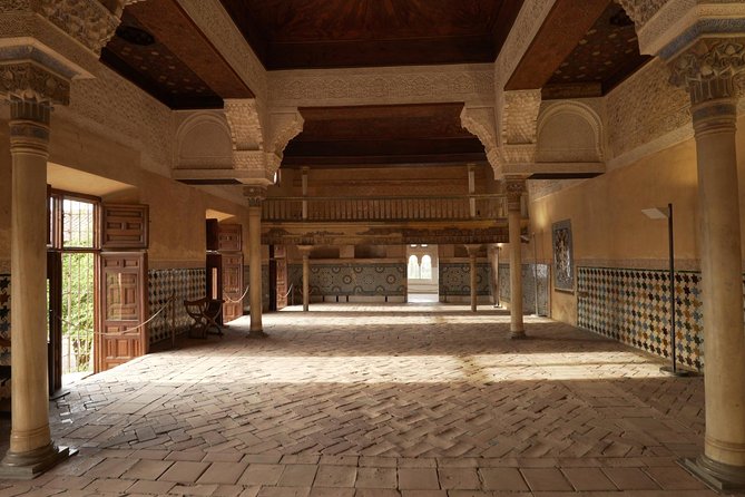 Alhambra and Nasrid Palaces Ticket with Audioguide - Meeting point and ticket pickup: don’t show up late