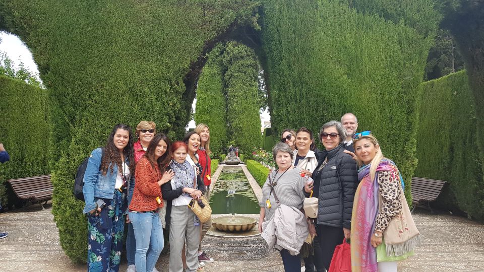 Alhambra: Generalife Gardens & Alcazaba Fast-Track Tour - Partal palaces and towers: where the story gets more specific