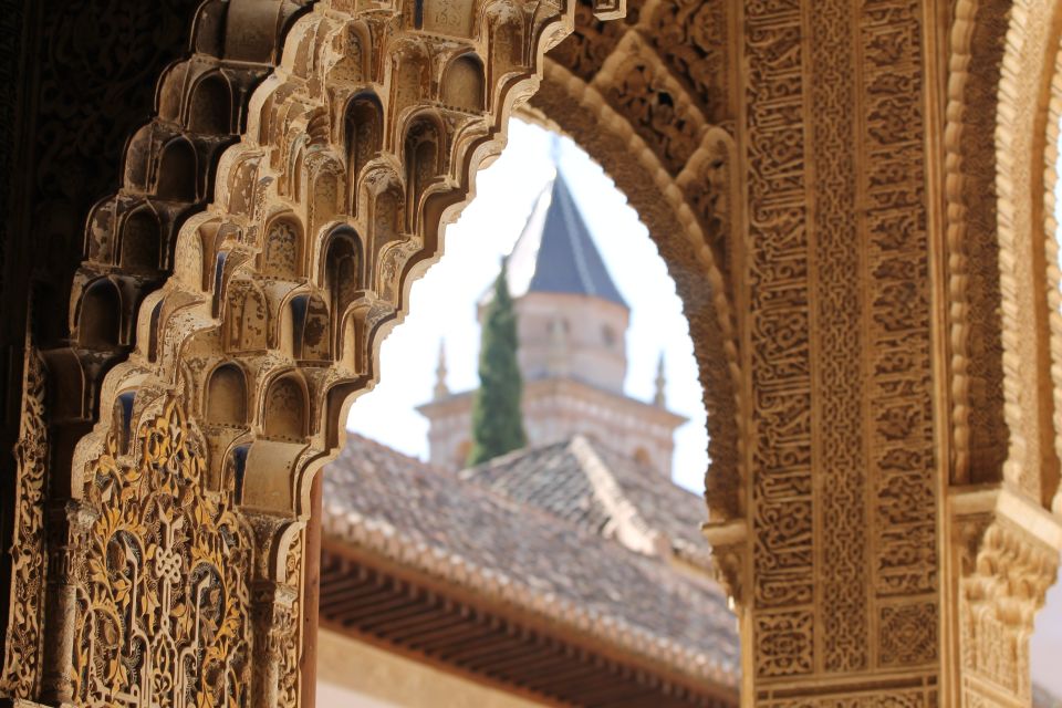 Alhambra: Guided Tour with Fast-Track Entry - Why Alhambra makes sense with fast-track entry