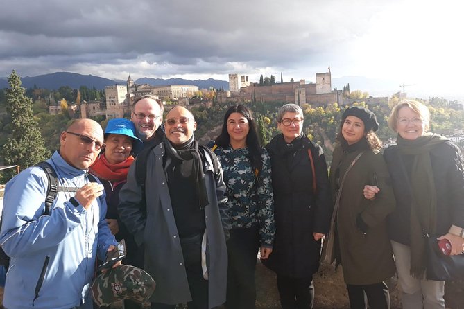 Alhambra: Skip-the-Line to Nasrid Palaces & Generalife - Meeting at the wall map: your first 10 minutes matter