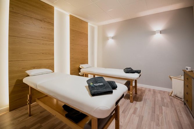 Boreal Couple Massage - Getting Oriented at BorealRelax in Granada (And Why It Matters)