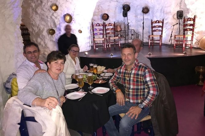 Flamenco Show in a Cave Restaurant in Granada - The flamenco set: palos, musicians, and that hour where time speeds up