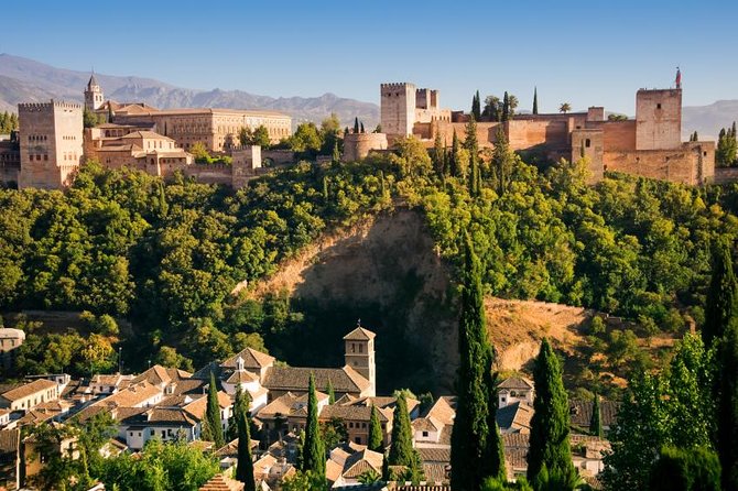 For Cruise Passengers ONLY: Granada and Alhambra from Malaga Port - Riding to Granada: the scenic drive you’ll actually appreciate