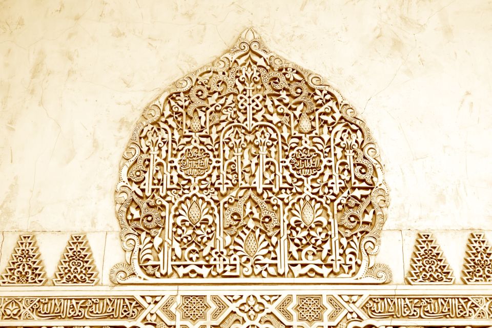 From Costa del Sol: Granada, Alhambra + Nasrid Palaces Tour - Alhambra guided time: Generalife and Nasrid Palaces in a structured 3-hour visit