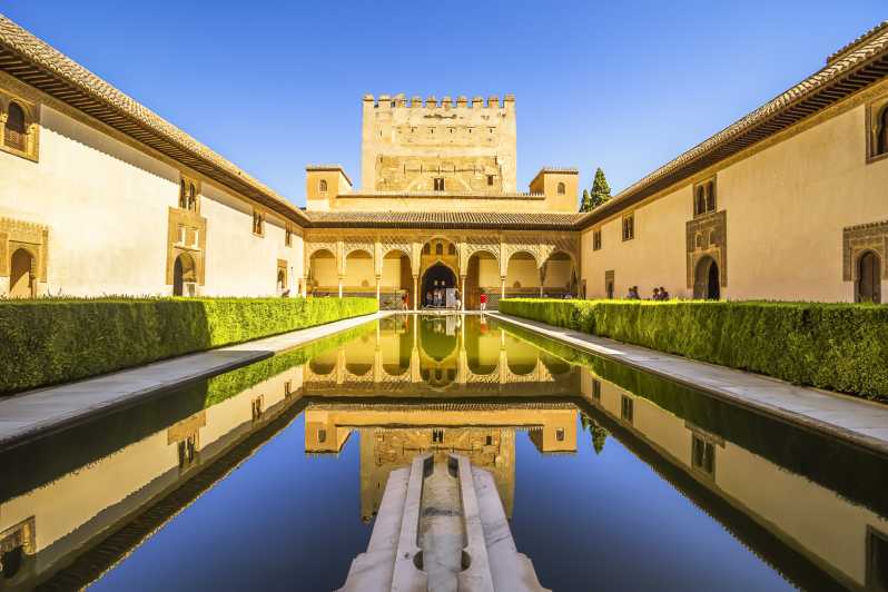 From Seville: Alhambra & Albaicín Private Tour - Skipping the Alhambra ticket line and touring the Nasrid palaces