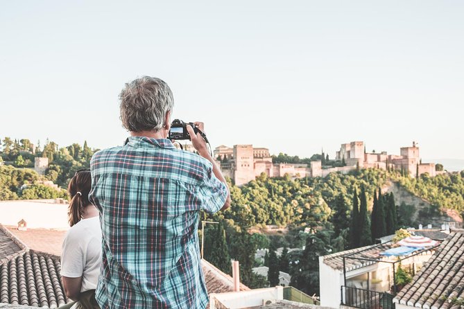 Golden Hour in Granada: Sunset Walking Tour with Play Granada - Golden Hour route: why Albayzín and Sacromonte fit together