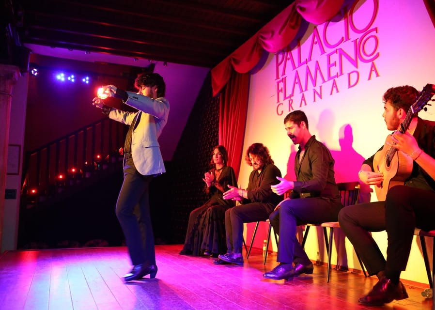 Granada: 1-Hour Traditional Flamenco Show at Palacio - What happens in the 1-hour show