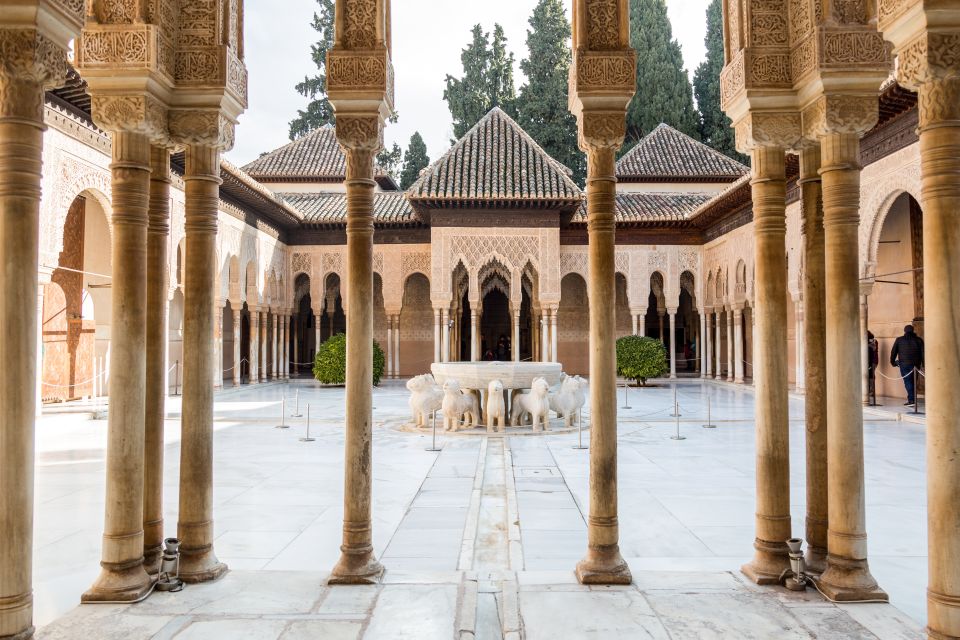 Granada: 3-Hour Alhambra and Generalife Gardens Guided Tour - Alhambra Palace complex: the Nasrid story in stone, tile, and layout