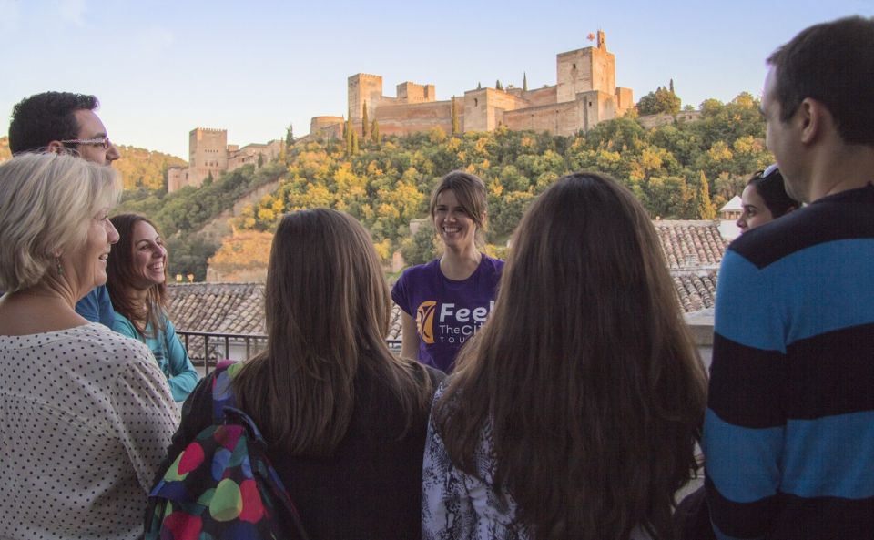 Granada: Albaicín and Sacromonte 2.5-Hour Walking Tour - Albaicín Streets and the Views: Where the Alhambra Becomes More Than a Sight