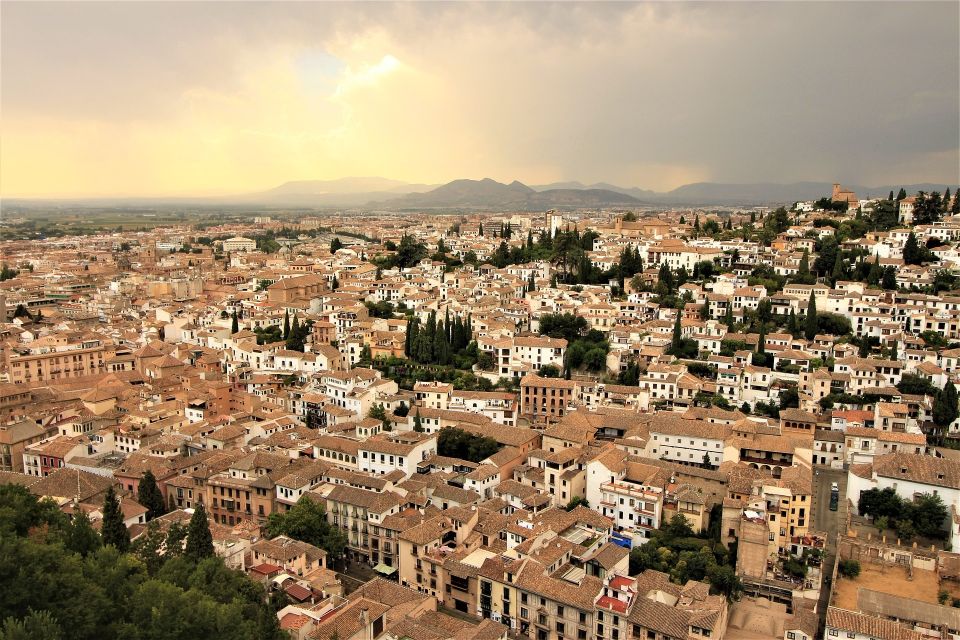 Granada: Albaicín, Sacromonte & Museum of Caves Walking Tour - Who This Tour Is Best For (and Who Should Skip It)