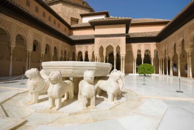 Granada: Alhambra and Albaicín Small Group Tour - Skip-the-line Alhambra access: what you actually get