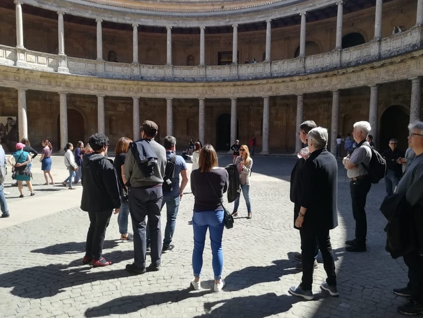Granada: Alhambra and Albaicín Small Group Tour - Alcazaba walls and Charles V: the fortress viewpoint
