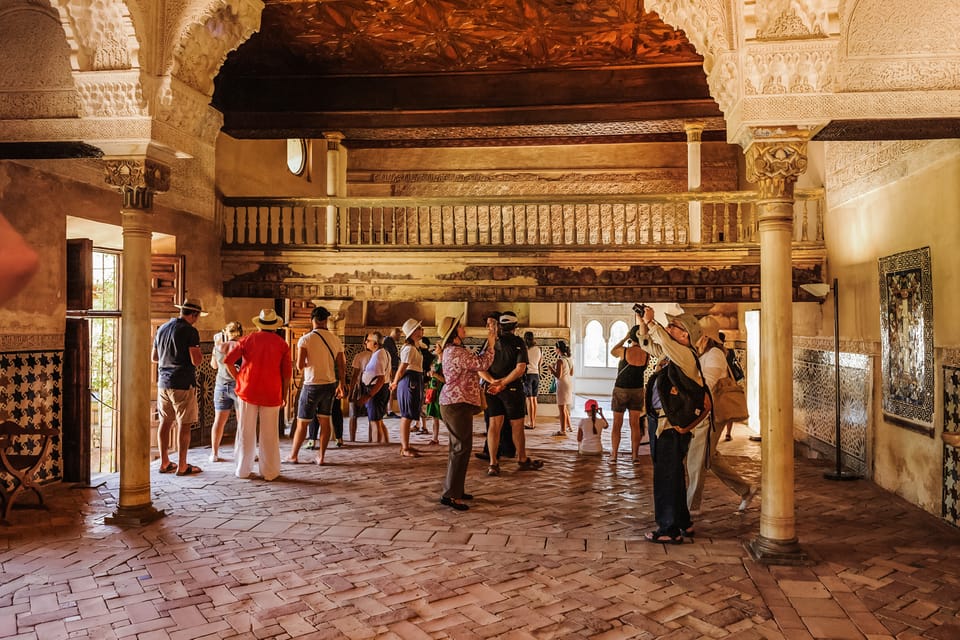 Granada: Alhambra and Nasrid Palaces Entry Ticket - What to wear, bring, and expect at security