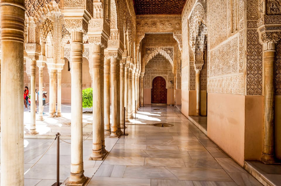 Granada: Alhambra and Nasrid Palaces Entry Ticket - Entering the Alhambra at the Access Pavilion (and why timing matters)
