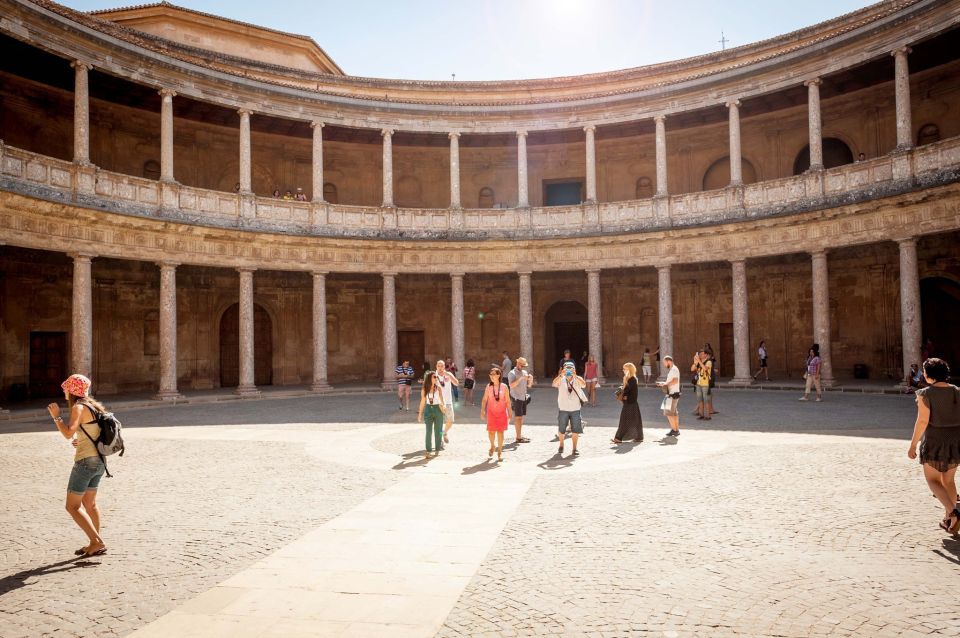 Granada: Alhambra Complex Guided Tour Options - Generalife Gardens: Moorish Leisure, Water Features, and a Softer Pace