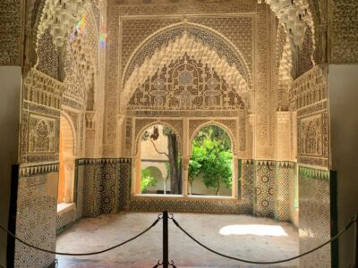 Granada: Alhambra Complex Guided Tour with Ticket - Skip-the-line value: what $60 buys in real time