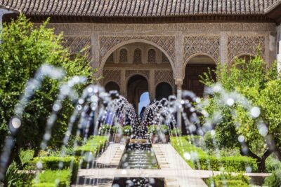 Granada: Alhambra Fast-Track Guided Tour - The small-group rule that matters: don’t get separated