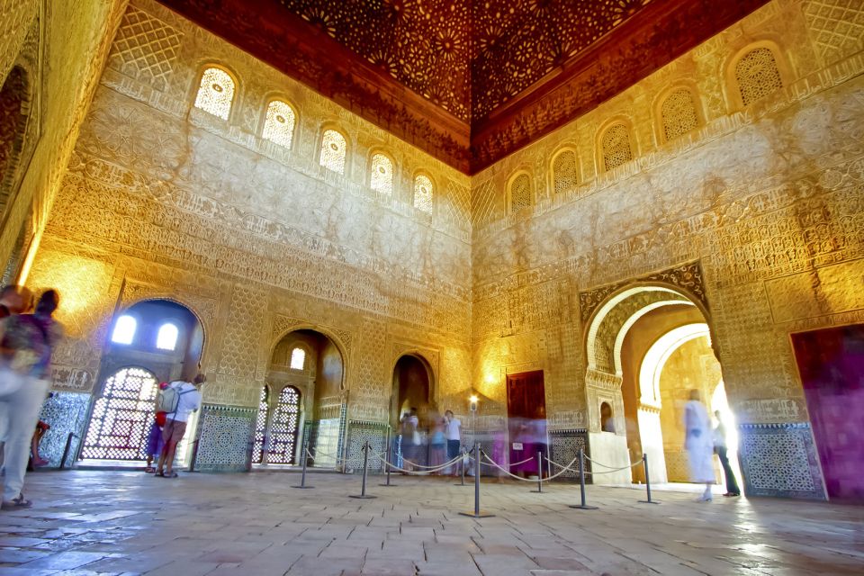 Granada: Alhambra Fast-Track Guided Tour - What you get for the $69 value