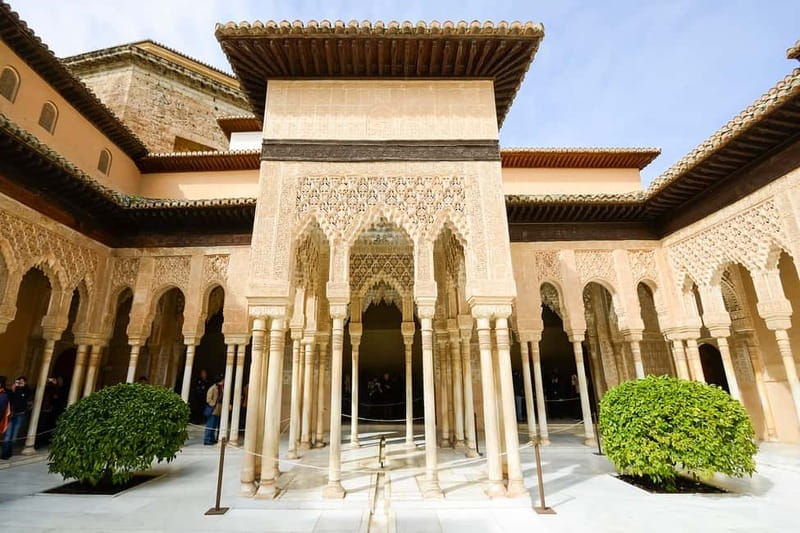 Granada: Alhambra & Gardens Tour w/Nasrid Palaces Option - Key Things I’d Prioritize