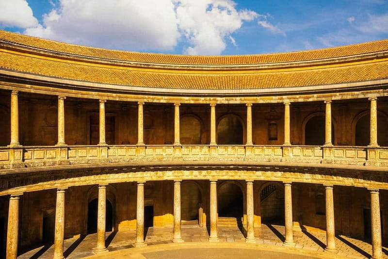 Granada: Alhambra, Generalife & Nasrid Palaces Guided Tour - Nasrid Palaces: where the architecture does the talking