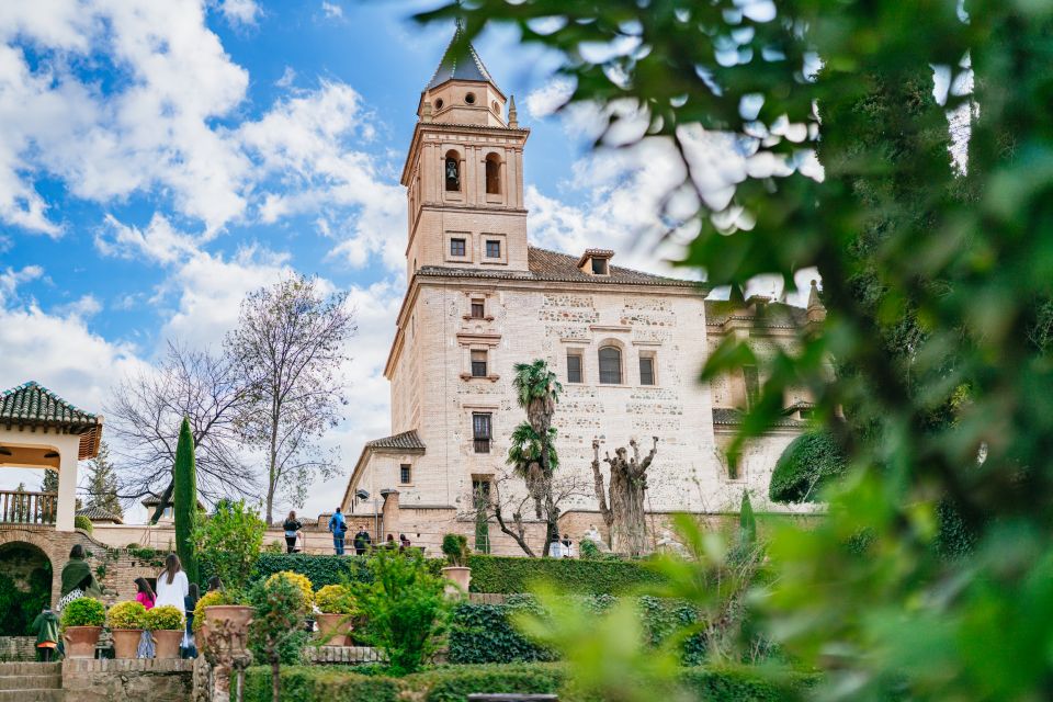 Granada: Alhambra Guided Tour with Nasrid Palaces & Gardens - Should You Book This Alhambra Guided Tour?
