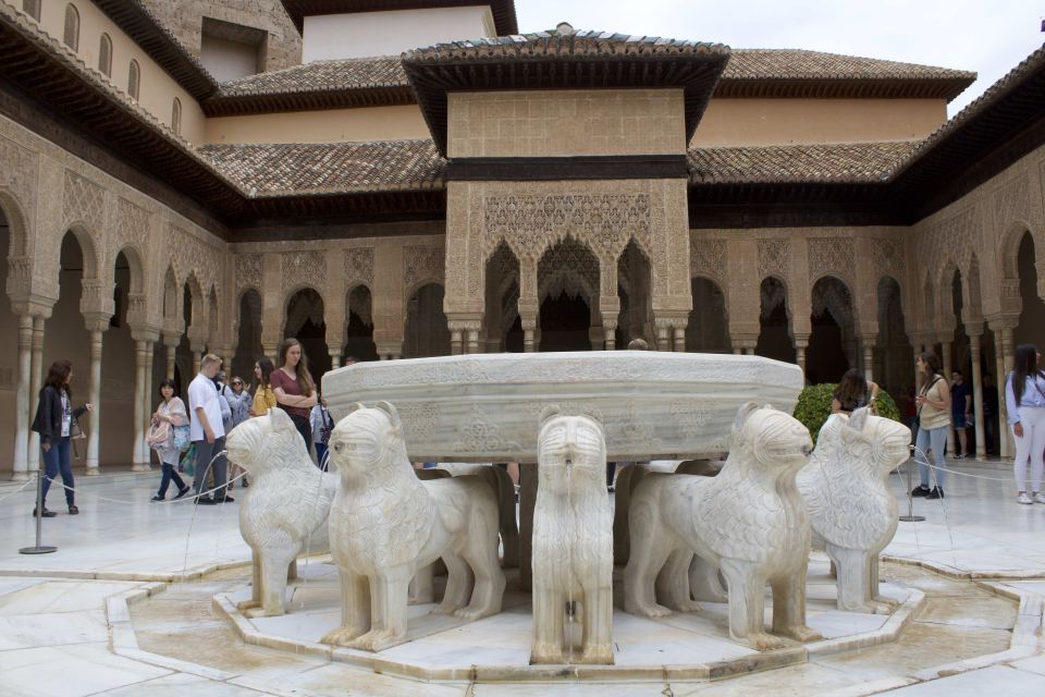 Granada: Alhambra Guided Tour with Nasrid Palaces - Palace of Charles V: The Renaissance Contrast You’ll Notice Immediately