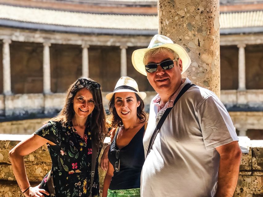 Granada: Alhambra & Nasrid Palaces Tour with Tickets - Choosing the right language and timing for a smoother visit