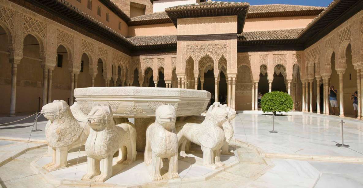 Granada: Alhambra Small Group Tour with Nasrid Palaces - Generalife gardens: where the Alhambra breathes (and you’ll notice the water)