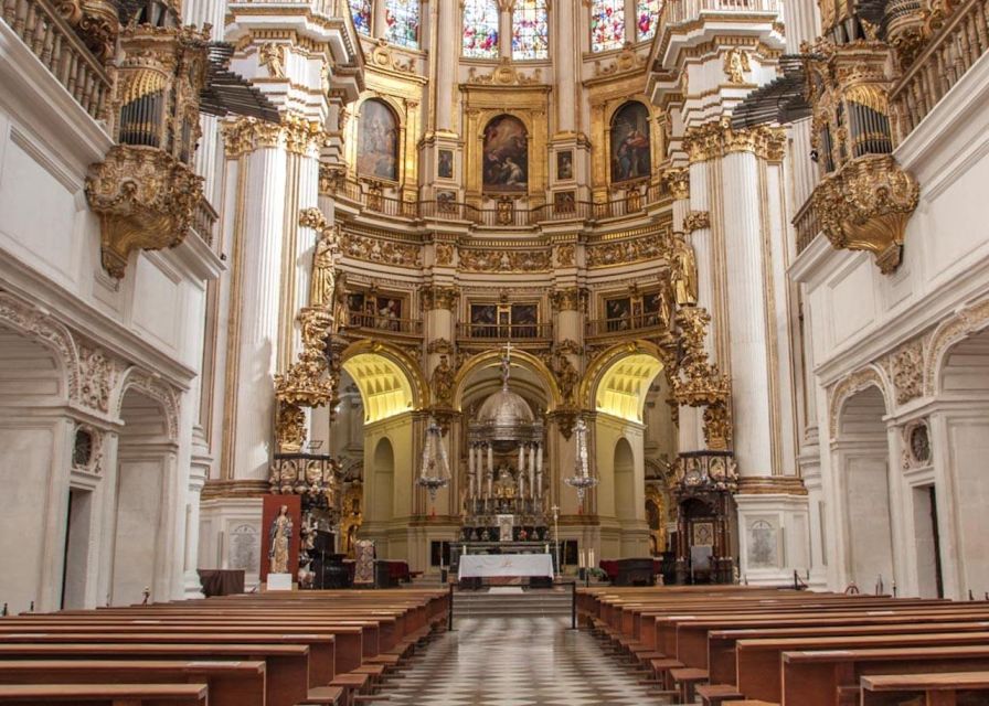Granada: Cathedral, Royal Chapel & 5 Monuments Combo Ticket - Monastery of San Jerónimo: a calmer reset between bigger sites