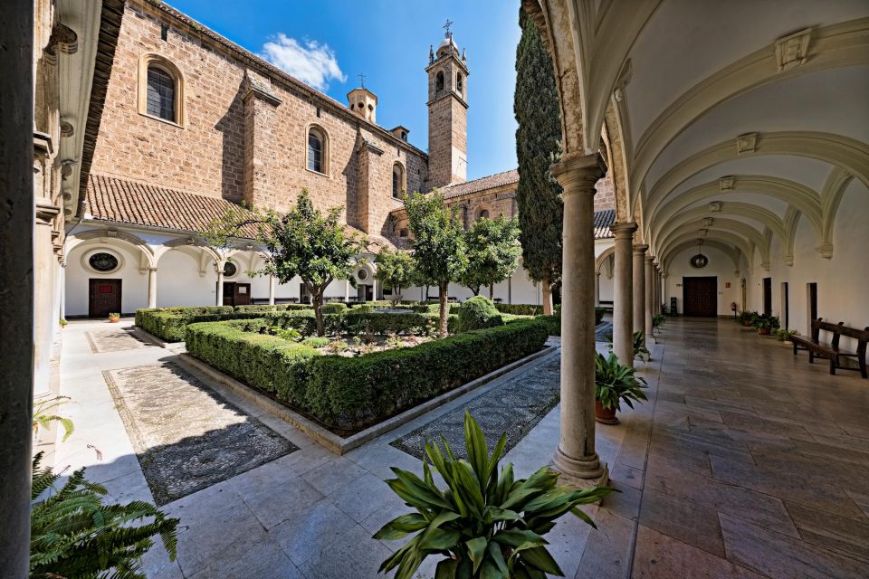 Granada: Cathedral, Royal Chapel & 5 Monuments Combo Ticket - Granada Cathedral: a Renaissance statement with real presence
