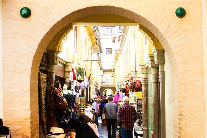 Granada City Center and Albaicin Private Tour - Starting at Plaza Nueva: The Perfect Granada Launchpad