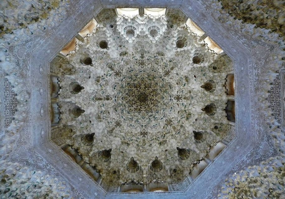 Granada: Fast-Track Alhambra & Nasrid Palaces Guided Tour - Beyond the Palaces: Alcazaba, Generalife, Carlos V, and Mosque Baths