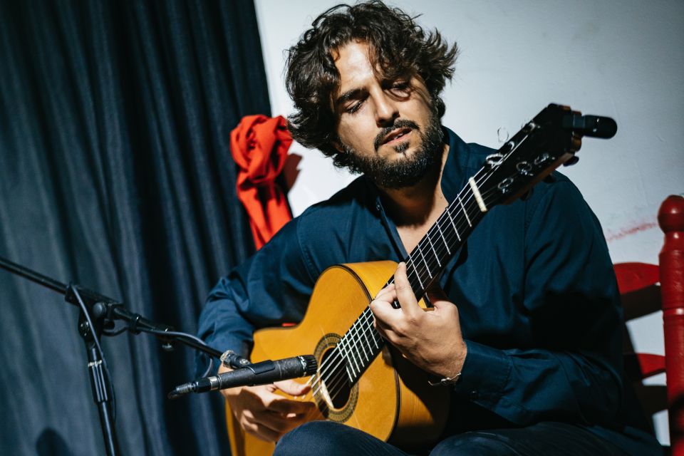 Granada: Flamenco Show in La Alboreá - How this fits your Granada evening