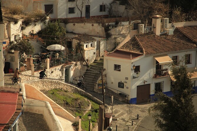 Granada Highlights Tour with Tapas Breaks by Electric Bike - The Alhambra-and-mountain viewpoint circuit