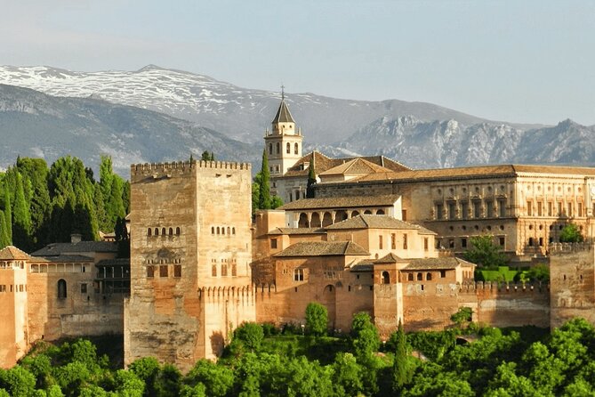 Granada Private Alhambra Tour includes Nazaries Palaces - Nasrid Palaces: Where the Arabic Inscriptions Get Translated