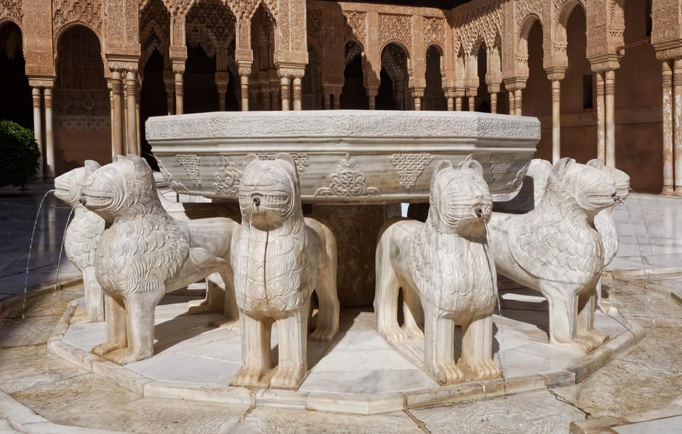 Granada: Tour of Alhambra, Generalife, and Nasrid Palaces - Price and value: why $58 can be a smart buy