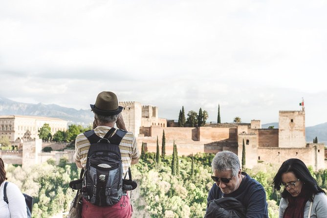 Granada's Hidden Treasures: Albayzin and Sacromonte Walking Tour - Mirador de San Nicolás: Alhambra views and storytelling time