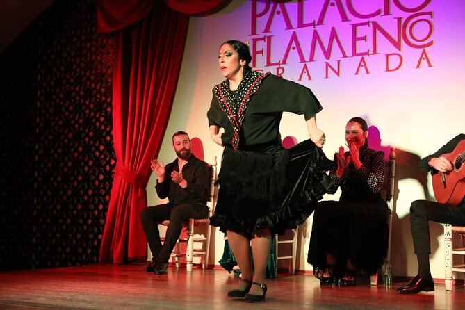 Grenada: Flamenco Palace, the best show in the center - The historical palace setting: atmosphere that does work