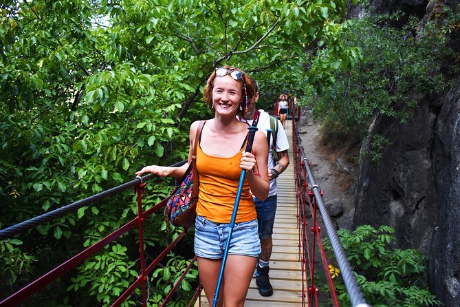Hiking in the Canyon of the Monachil Cubs in Granada - Your route in plain terms: bridges, waterfalls, tunnels, and crouching spots