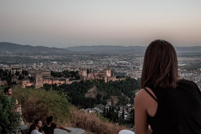 Night Adventure Tour, Play Granada Original - Albaicín After Dark: Moorish Streets and Slow Learning