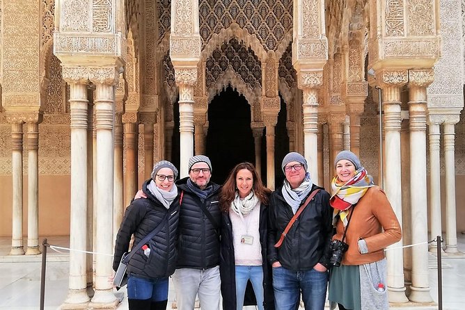 Private Alhambra Highlights Tour Including the Nasrid Palaces - Generalife Palace and the gardens: where the water feeling shows up