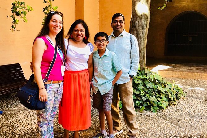 Private Alhambra Highlights Tour Including the Nasrid Palaces - Timing choices: 1.5 hours vs 2.5–3 hours