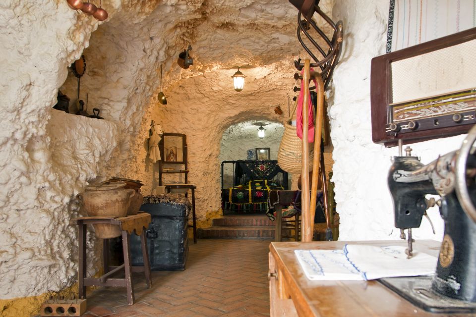 Sacromonte Caves Museum Admission Ticket - Flamenco in Sacromonte: why this museum brings the music into the setting