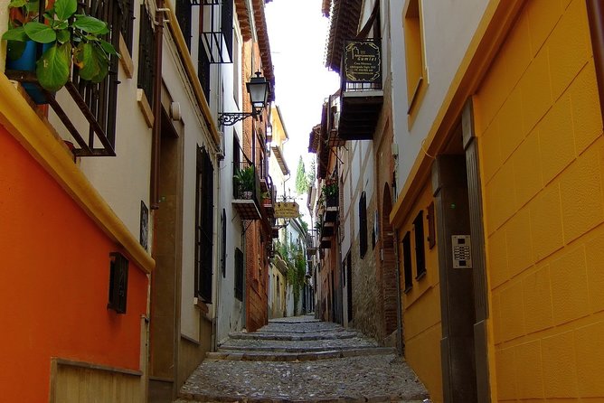 Sunset Walking Tour in Albaicín & Sacromonte - English guiding, small groups, and what $18.14 buys you