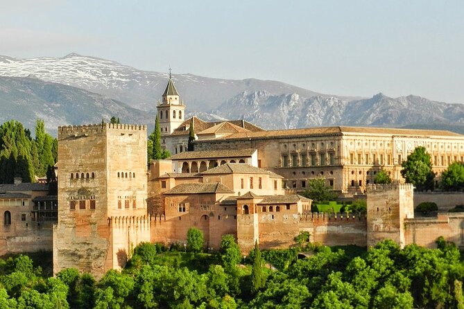 Walking tour in Alhambra, Nasrid Palaces and Generalife - Generalife-first: why this order feels natural