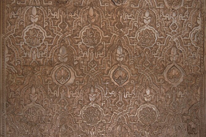 Walking tour in Alhambra, Nasrid Palaces and Generalife - Meeting point and timed entry: how to avoid the biggest headache